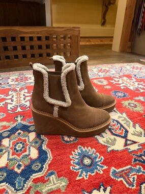 Sam Edelman Tan Sherpa-Trim Wedge Ankle Boots